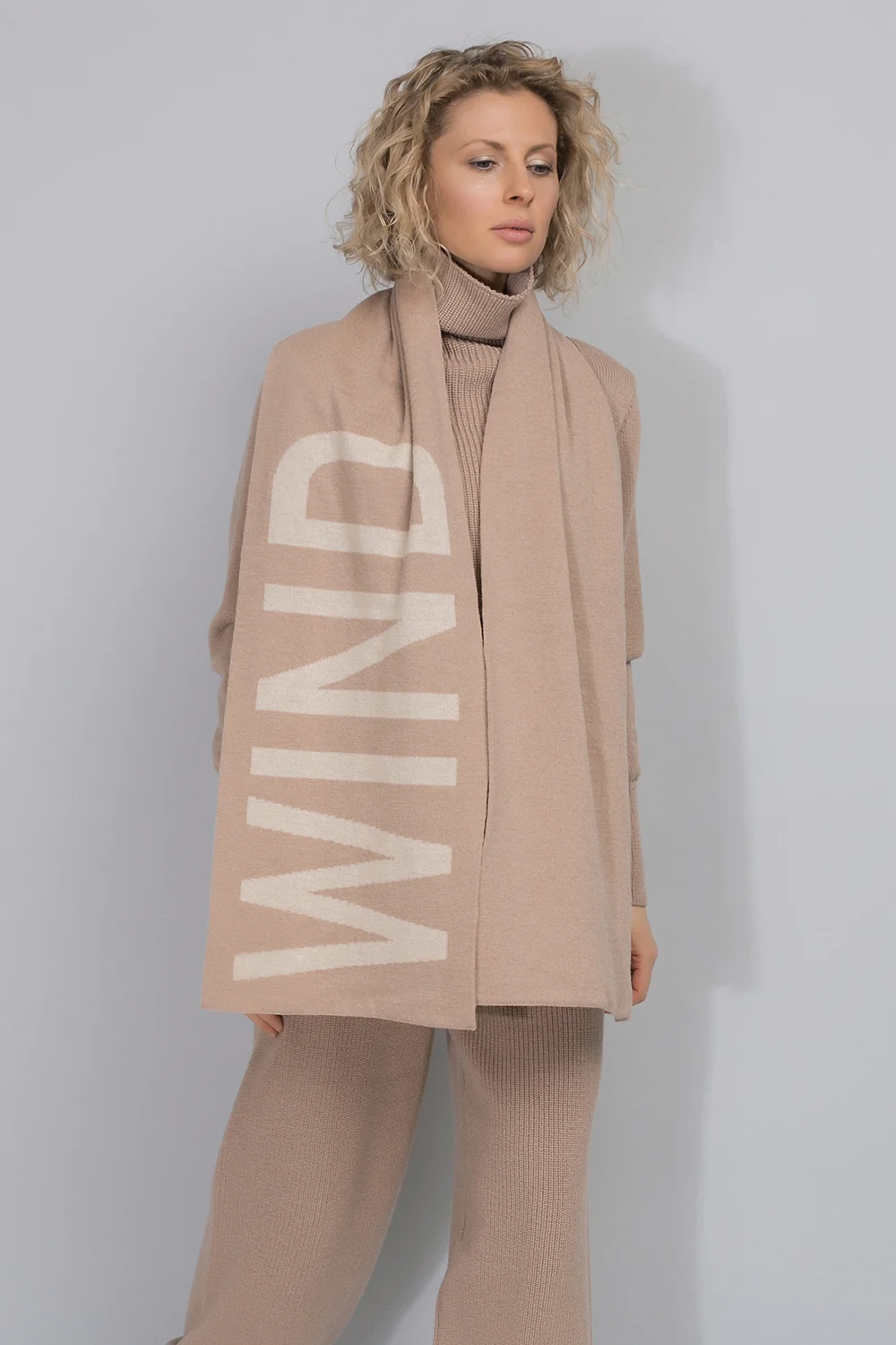 СКИДКИ!! до 31.03.VERY NEAT Шарф ЕВ 15001/ш