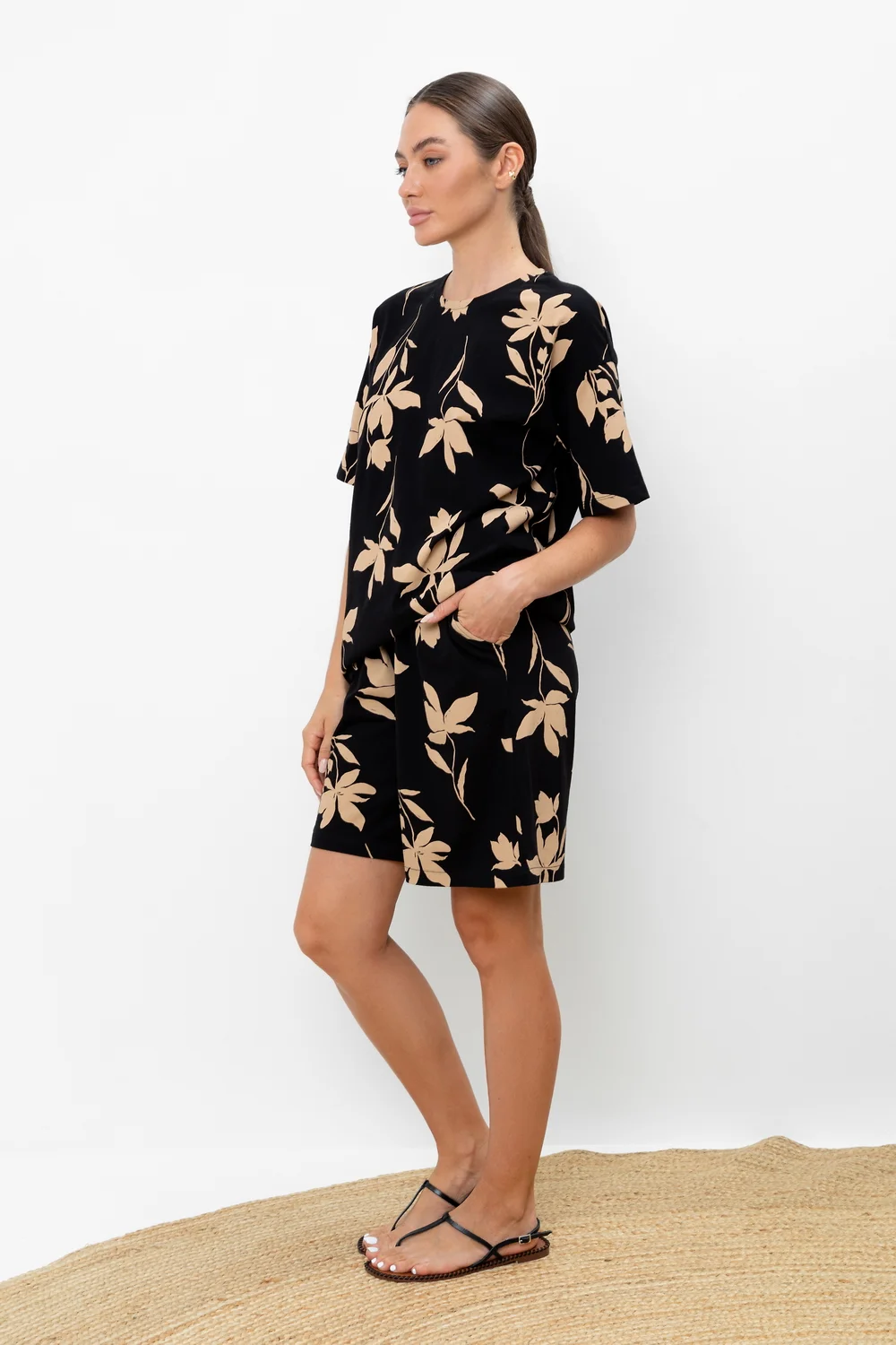 СКИДКИ!! до 31.03.VERY NEAT Шорты ЕВТ 4108