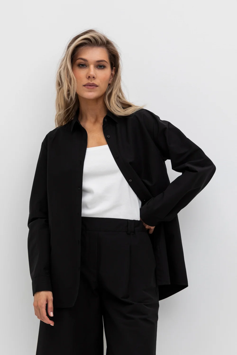 СКИДКИ!! до 31.03.VERY NEAT Рубашка ЕТ 30008