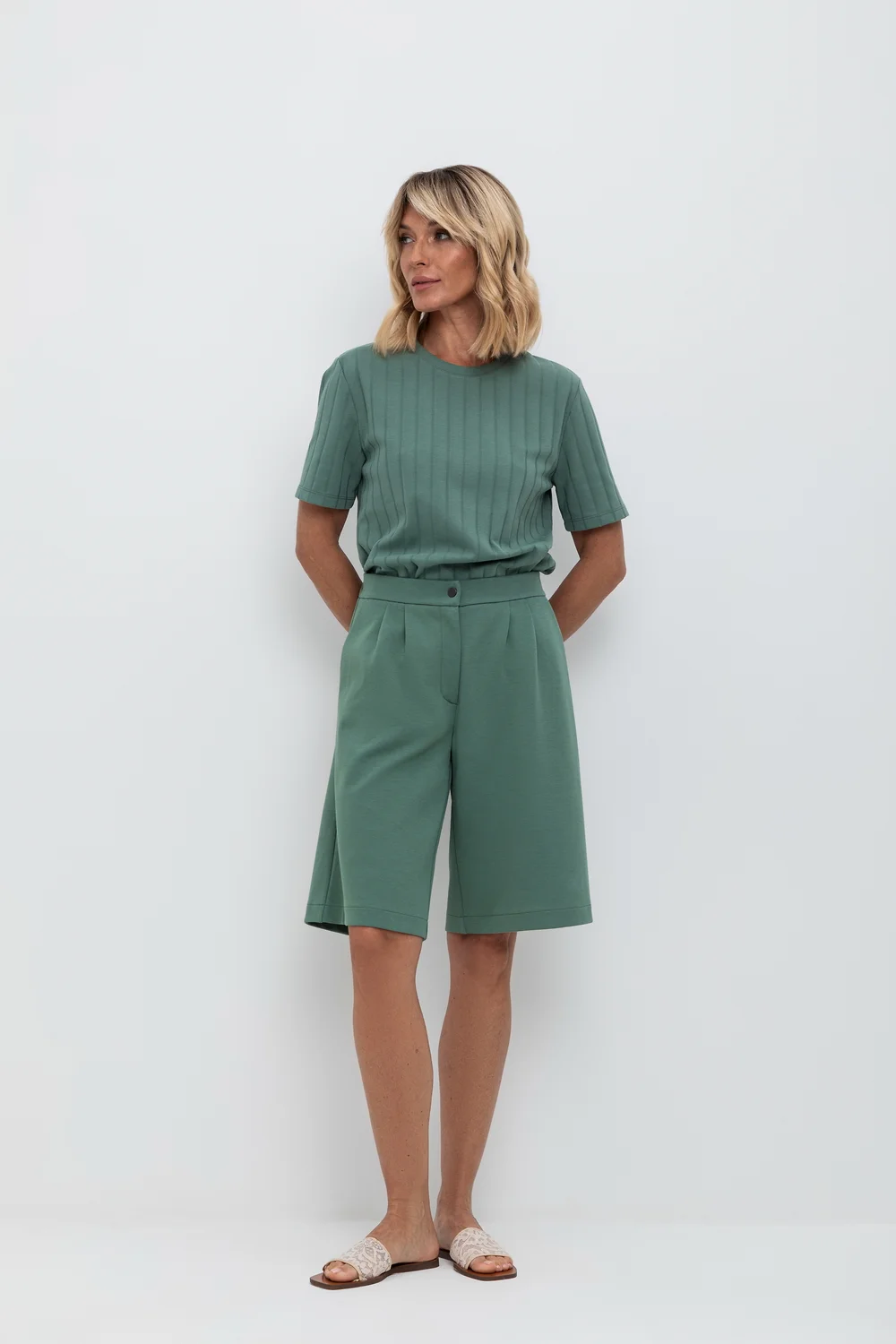 СКИДКИ!! до 31.03.VERY NEAT Шорты ЕВТ 4091