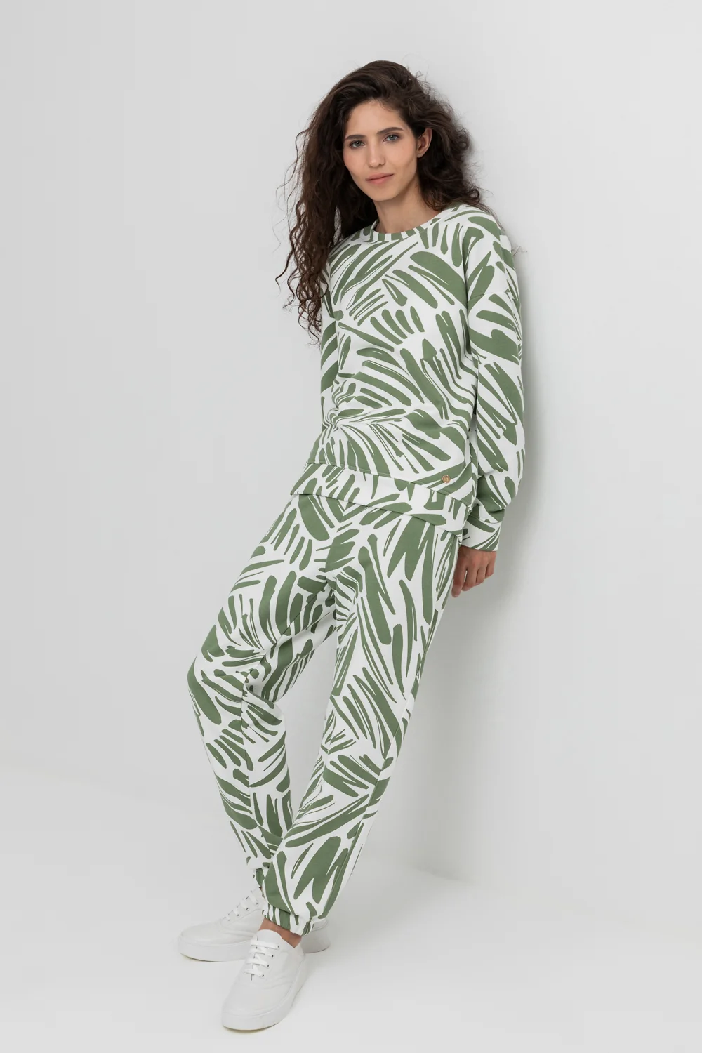 СКИДКИ!! до 31.03.VERY NEAT Брюки ЕВТ 4098