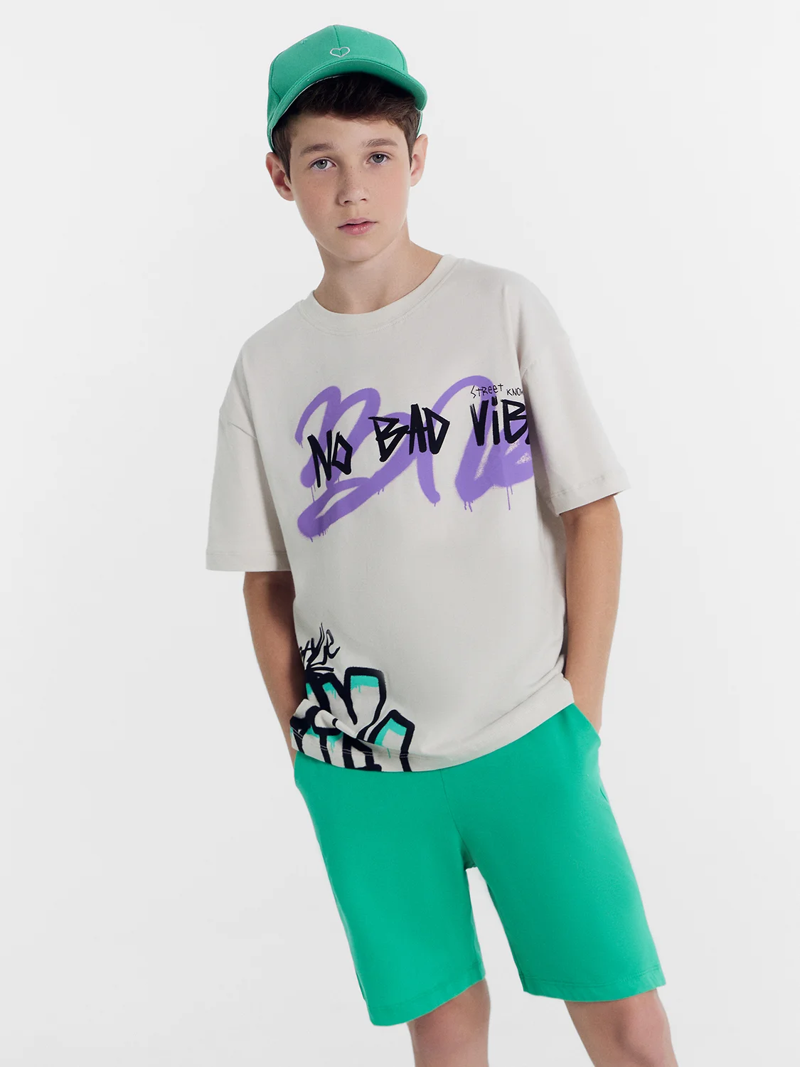 MARK FORMELLE Шорты 133330