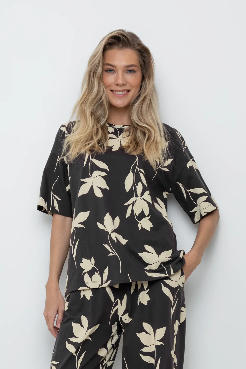 СКИДКИ!! до 31.03.VERY NEAT Фуфайка ЕВТ 3184