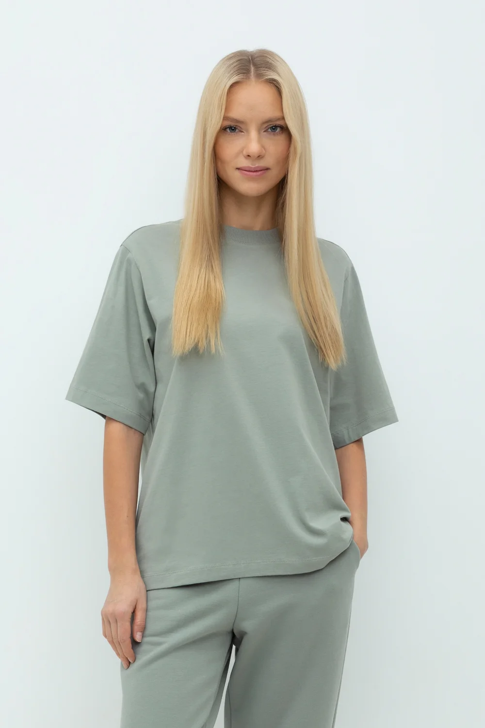 СКИДКИ!! до 31.03.VERY NEAT Фуфайка ЕВТ 3237