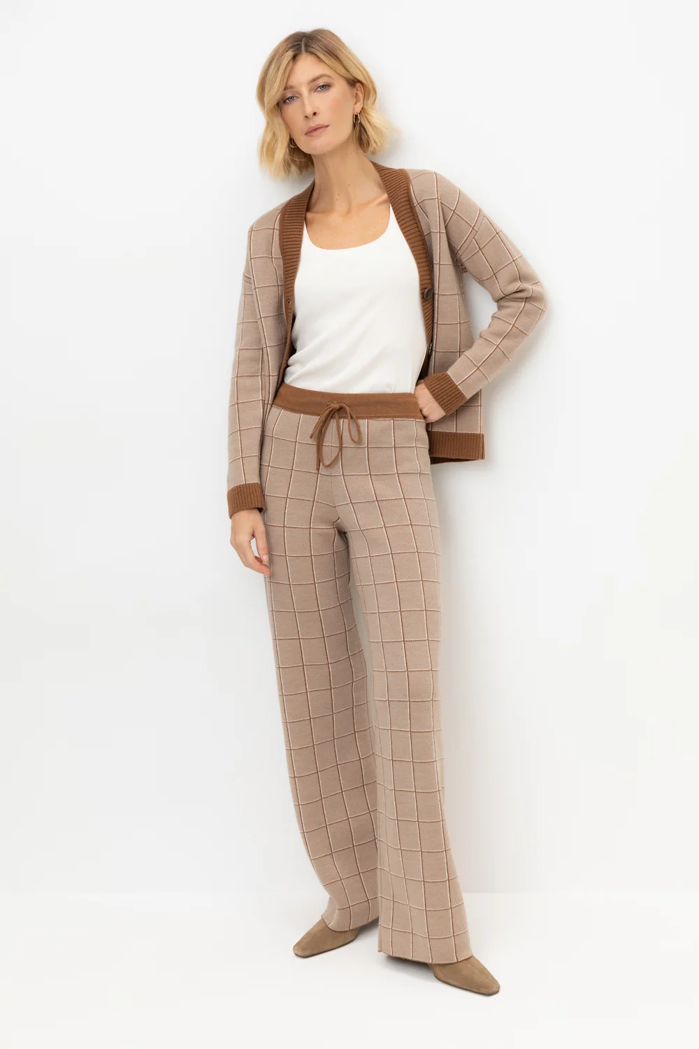 СКИДКИ!! до 31.03.VERY NEAT Брюки ЕВ 448/ш