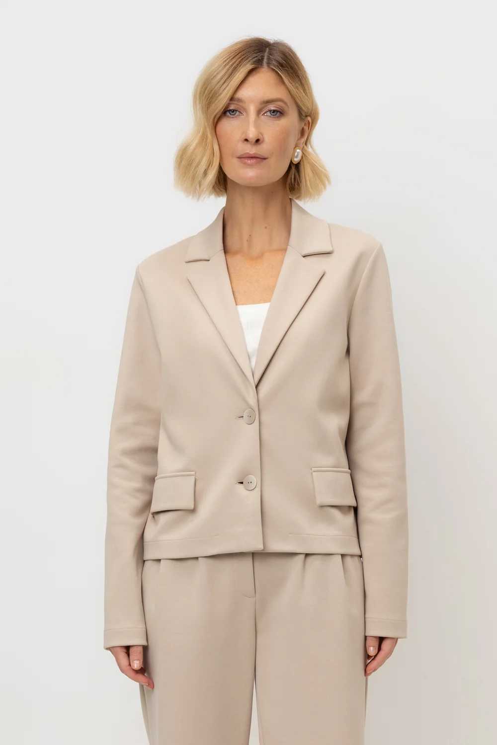 СКИДКИ!! до 31.03.VERY NEAT Жакет ЕВТ 3248