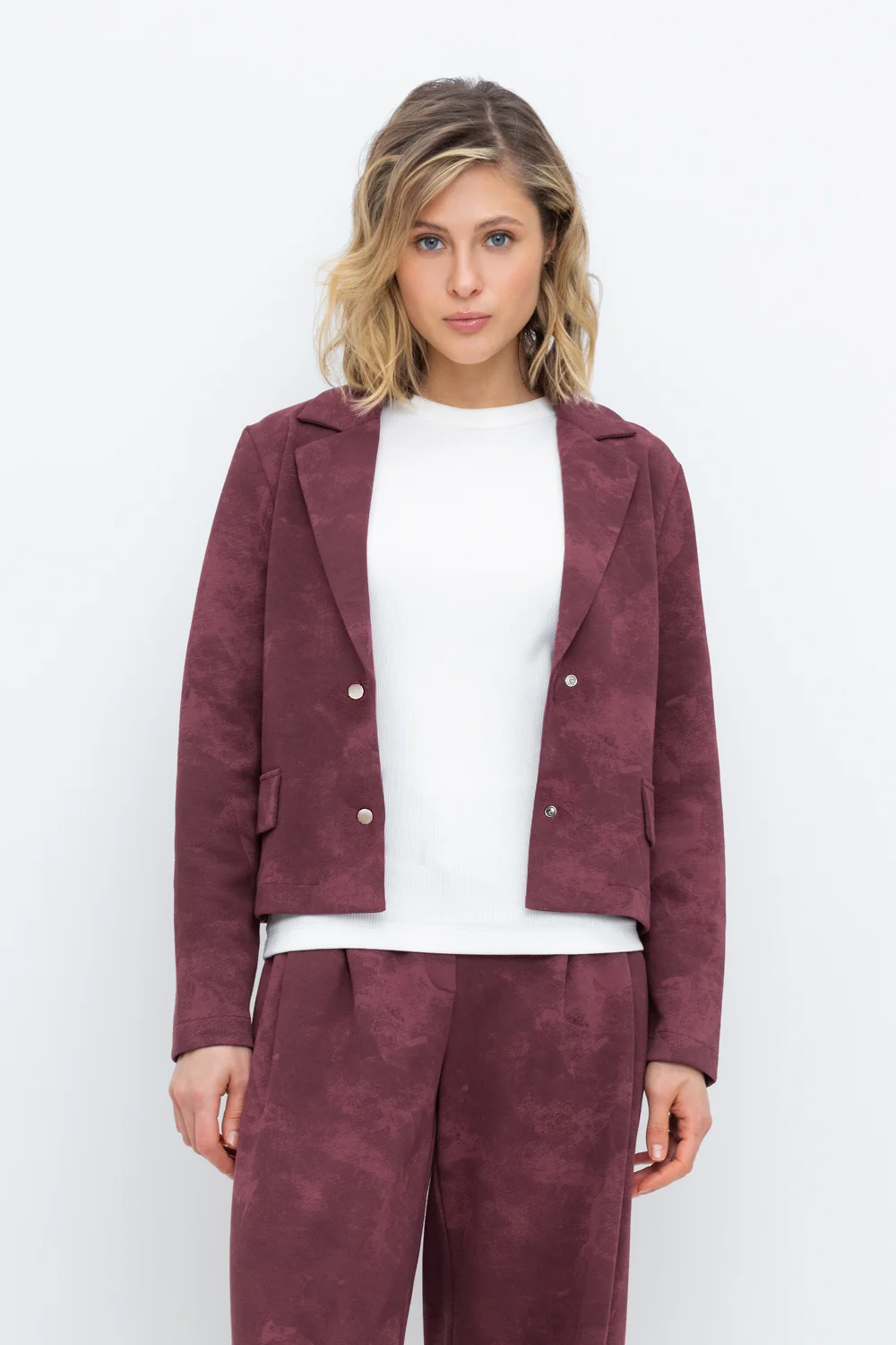 СКИДКИ!! до 31.03.VERY NEAT Жакет ЕВТ 3247