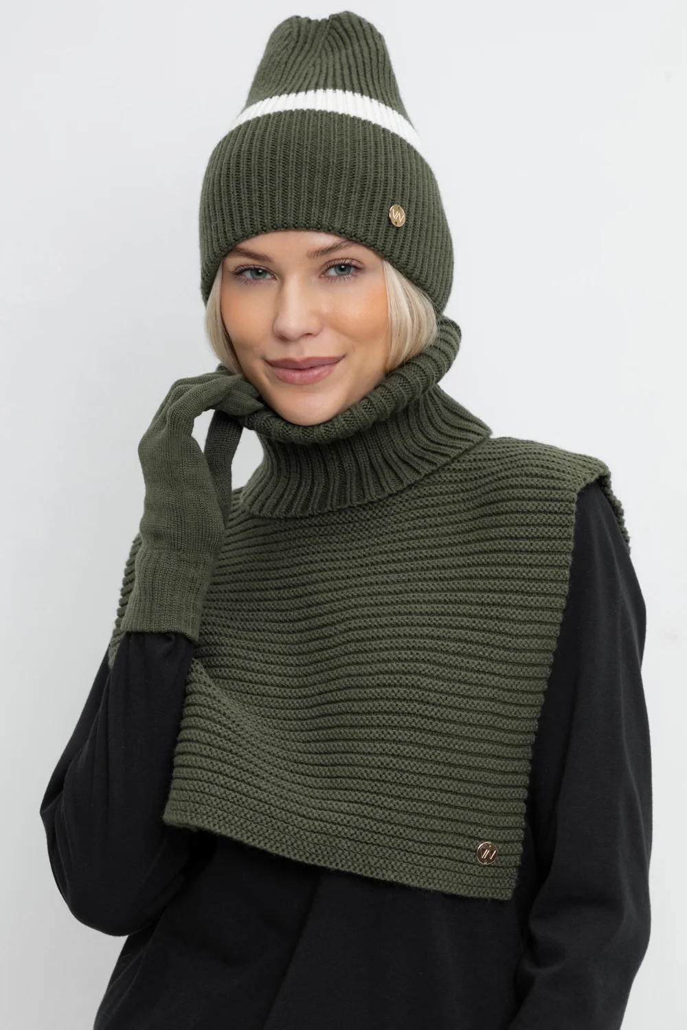 СКИДКИ!! до 31.03.VERY NEAT Шапка ЕВ 20004/24ш