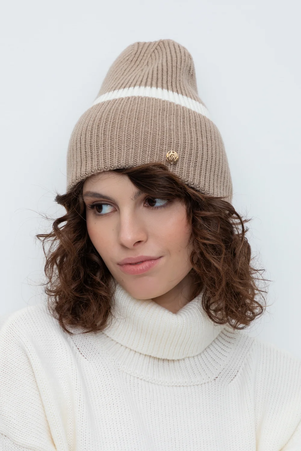 СКИДКИ!! до 31.03.VERY NEAT Шапка ЕВ 20004/24ш