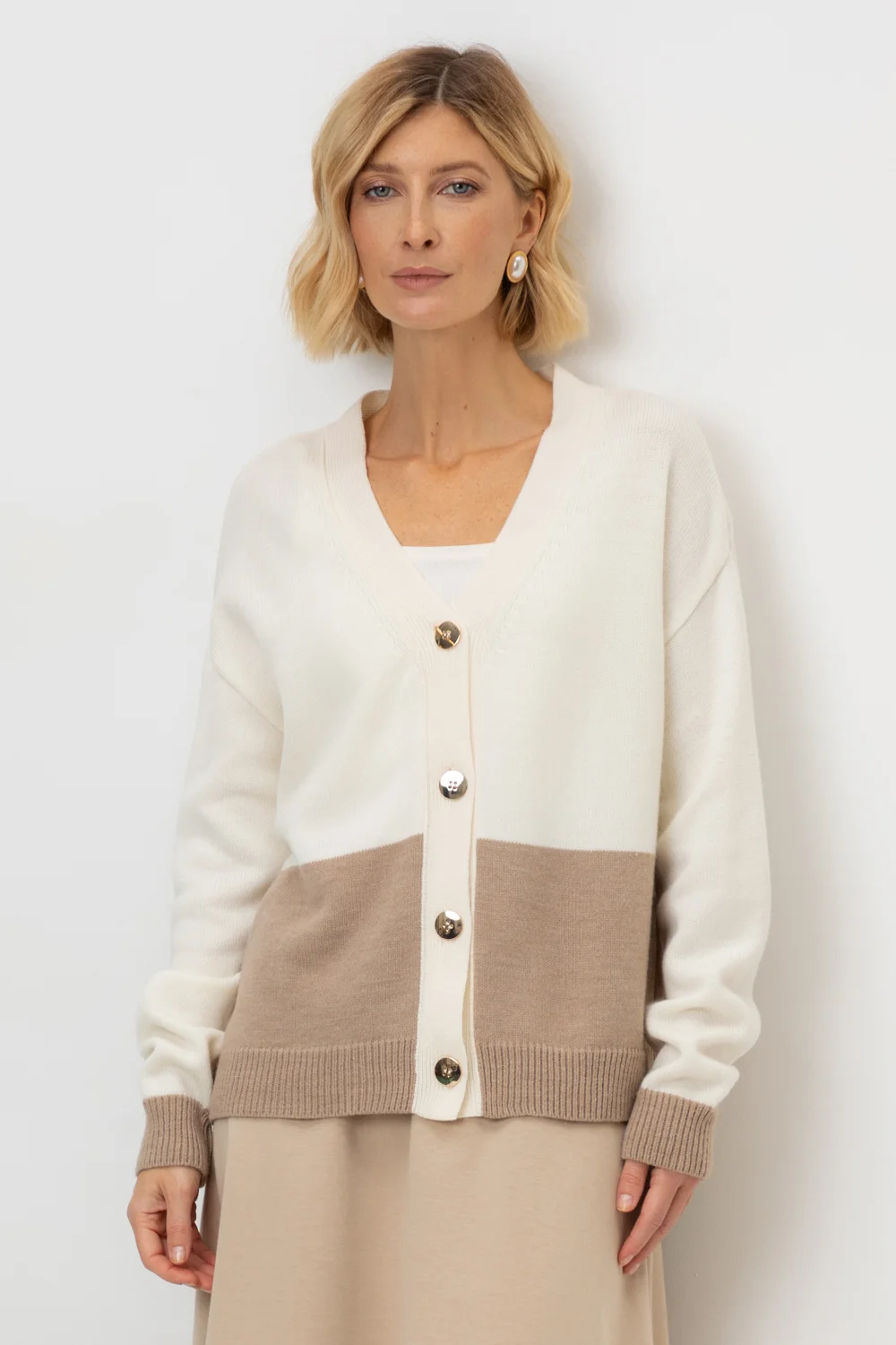 СКИДКИ!! до 31.03.VERY NEAT Кардиган ЕВ 30055/24ш