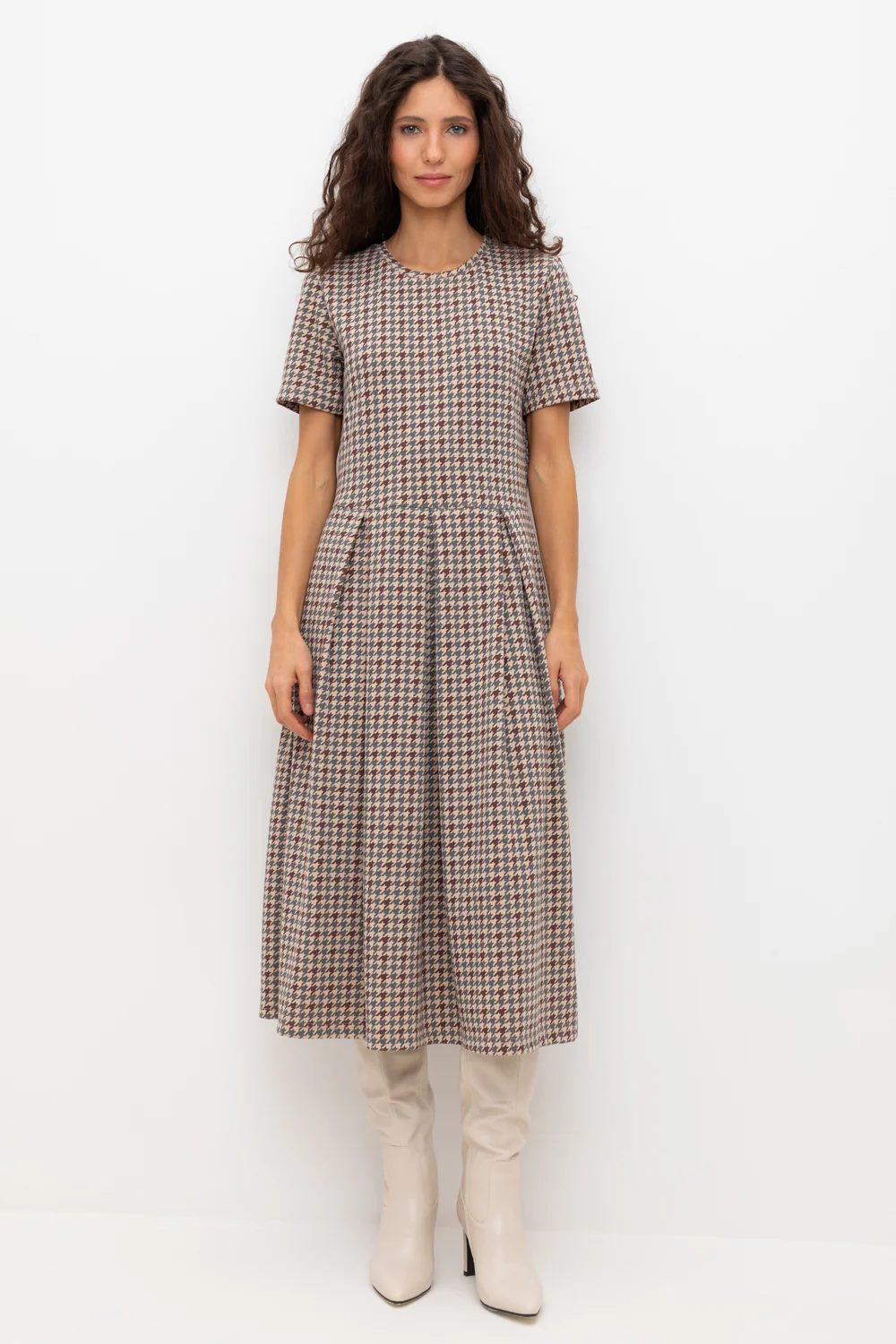 СКИДКИ!! до 31.03.VERY NEAT Платье ЕВТ 5053