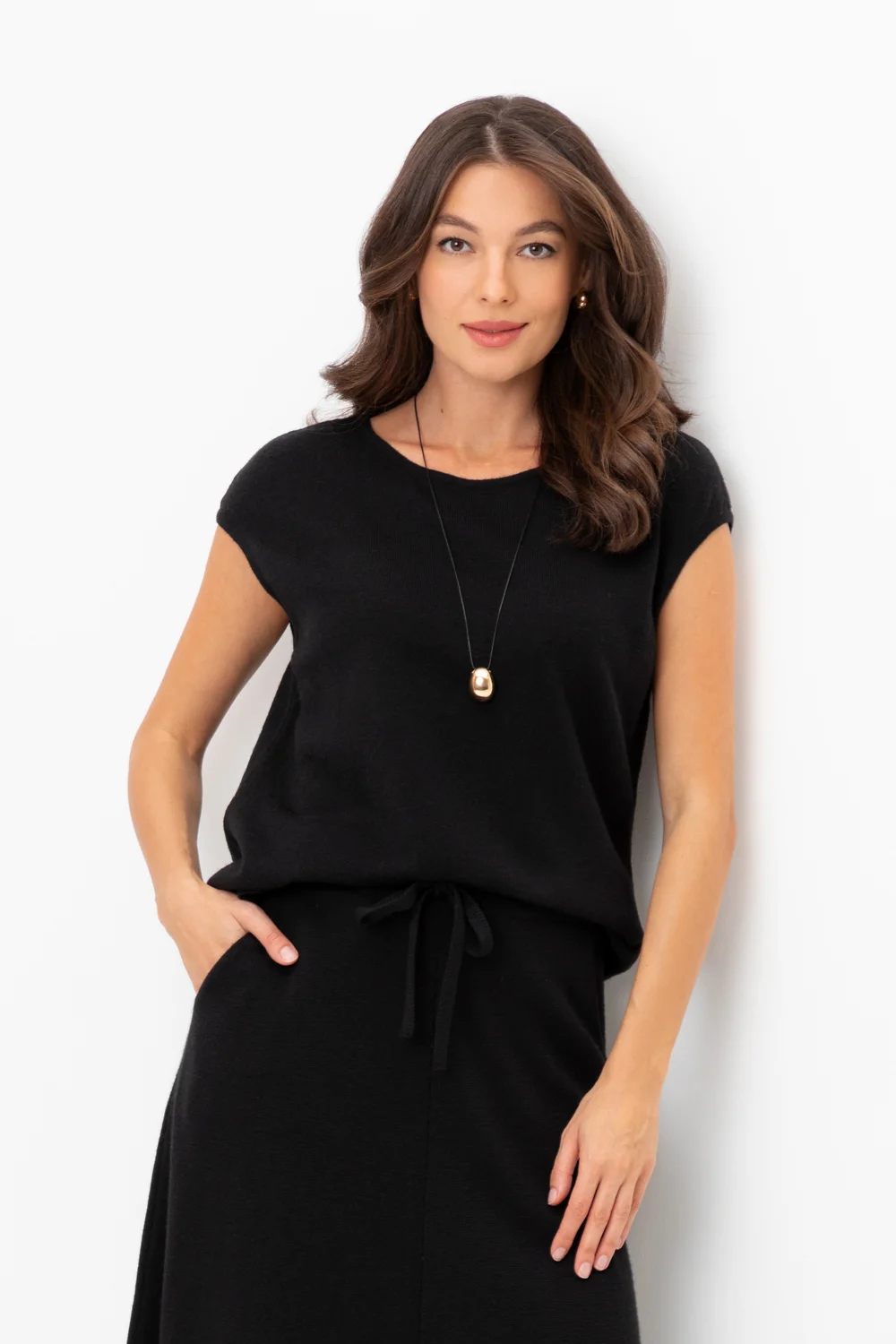 СКИДКИ!! до 31.03.VERY NEAT Жилет ЕВ 30194/ш