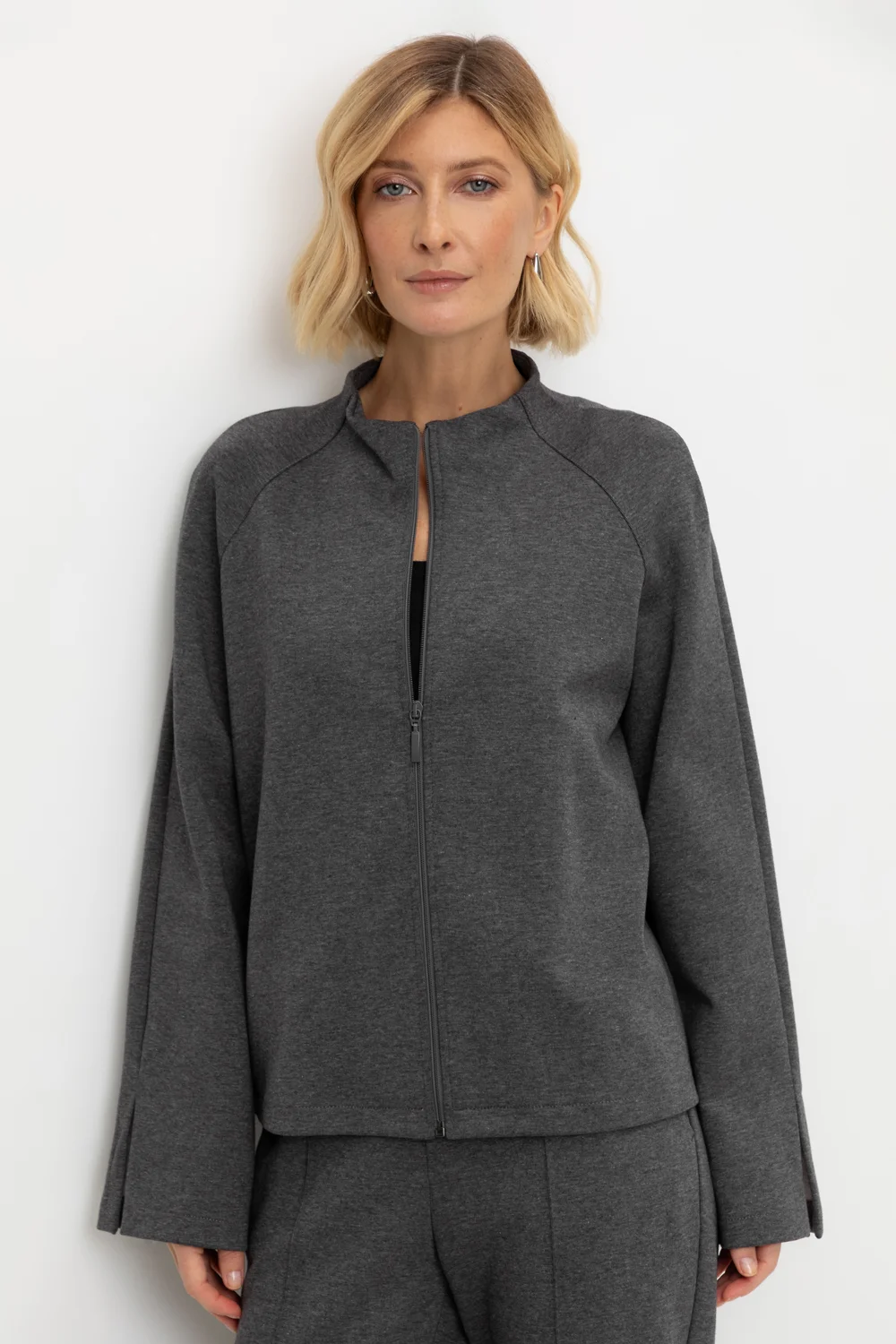 СКИДКИ!! до 31.03.VERY NEAT Жакет ЕВТ 3251