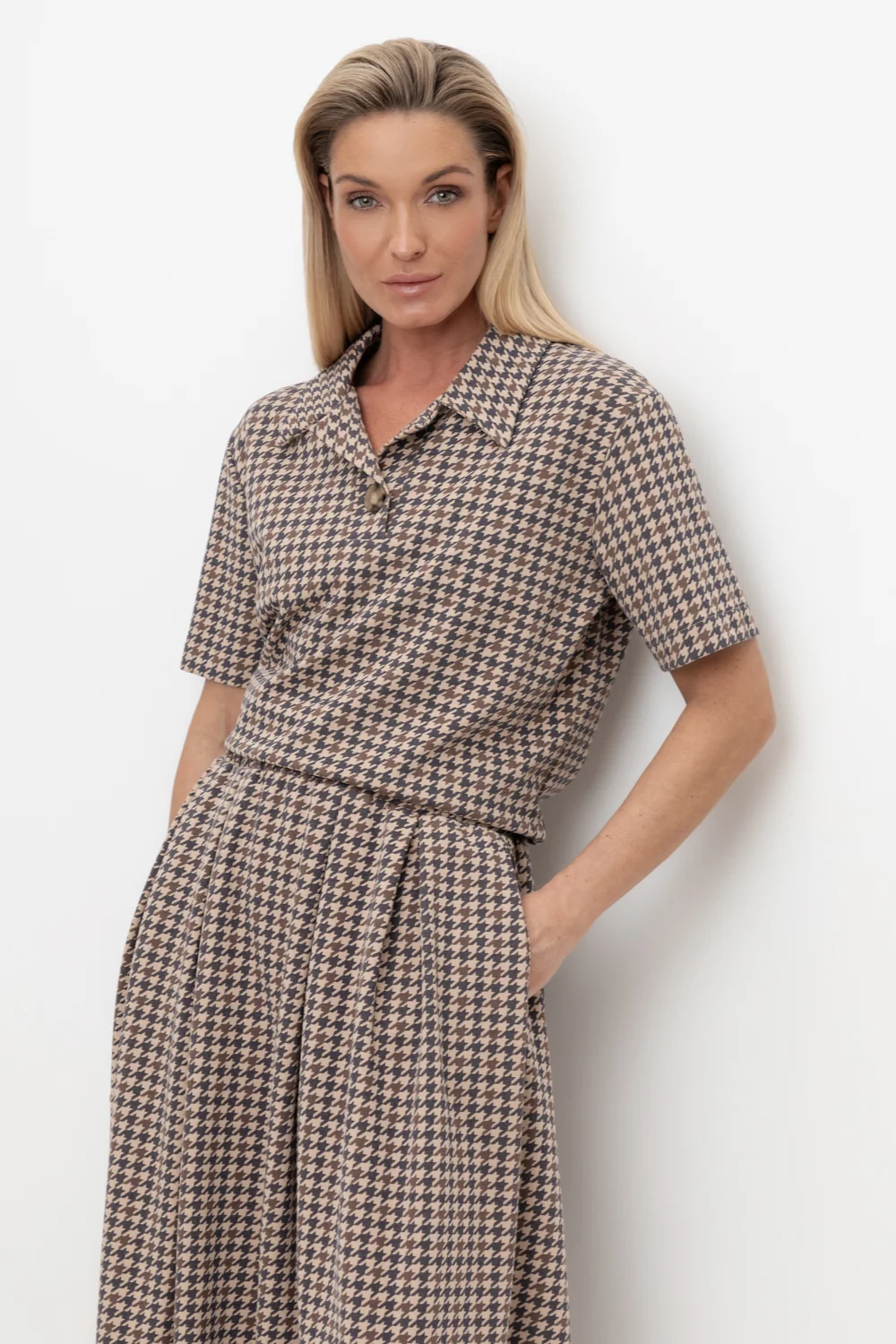 СКИДКИ!! до 31.03.VERY NEAT Фуфайка ЕВТ 3242