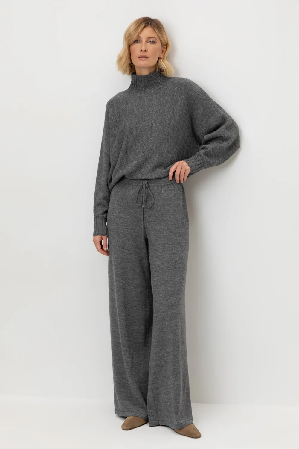 СКИДКИ!! до 31.03.VERY NEAT Брюки ЕВ 444/ш