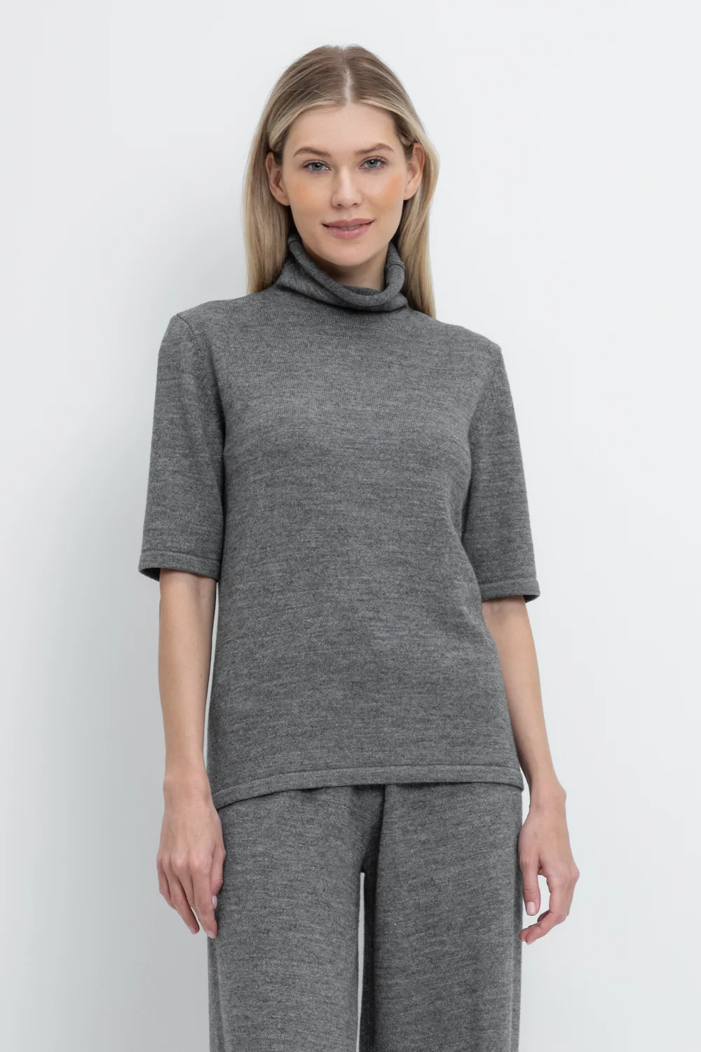 СКИДКИ!! до 31.03.VERY NEAT Джемпер ЕВ 30146/ш