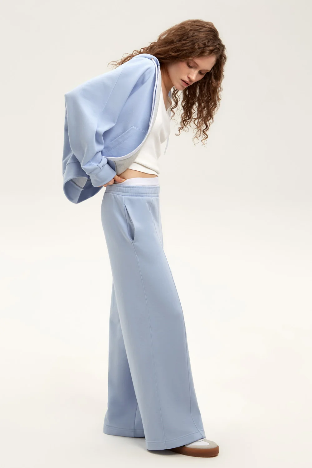 СКИДКИ!! до 31.03.VERY NEAT Толстовка ЕВТ 3312