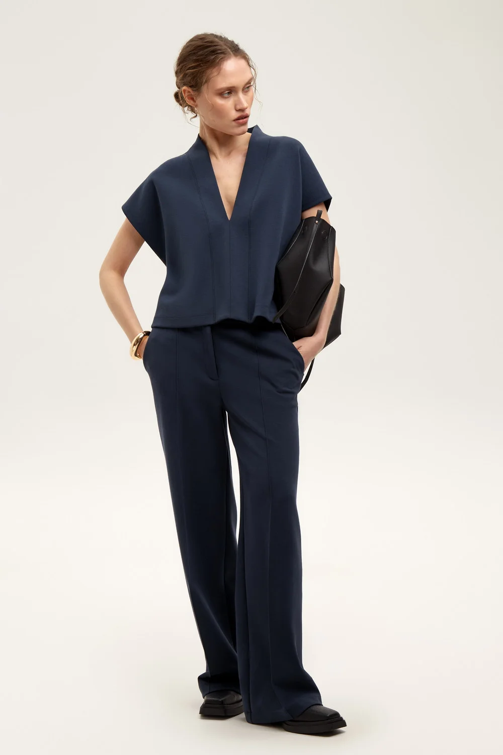 СКИДКИ!! до 31.03.VERY NEAT Жилет ЕВТ 3295