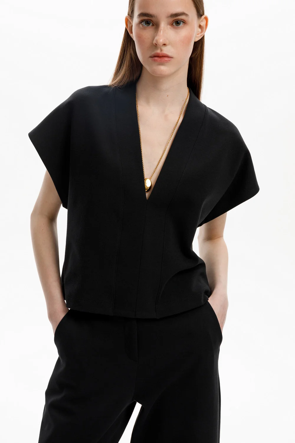 СКИДКИ!! до 31.03.VERY NEAT Жилет ЕВТ 3295