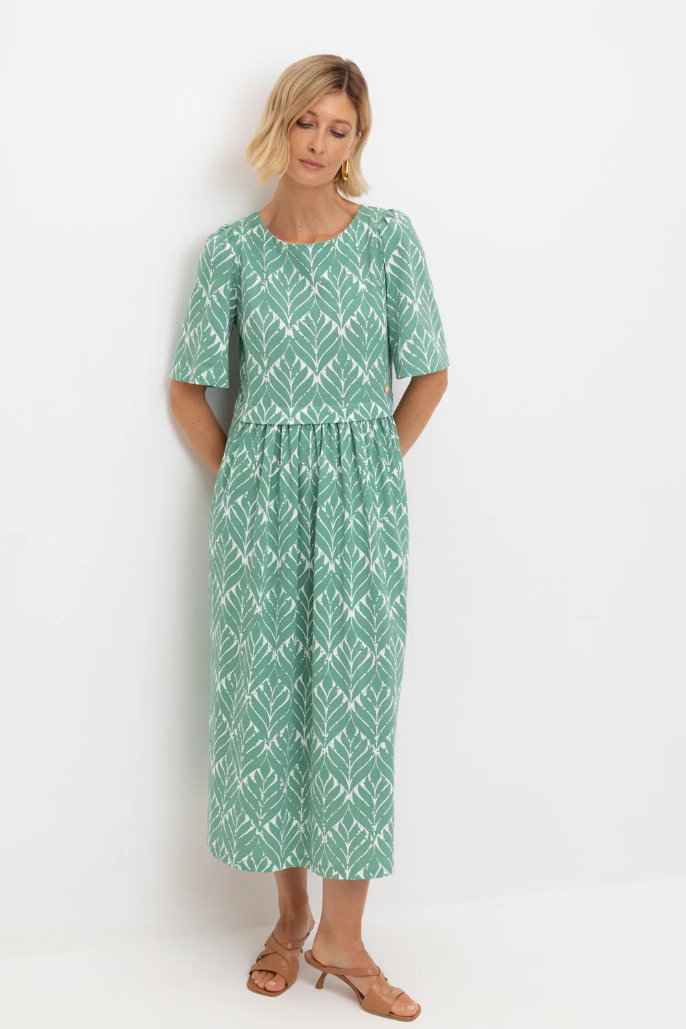 СКИДКИ!! до 31.03.VERY NEAT Платье ЕВТ 5082