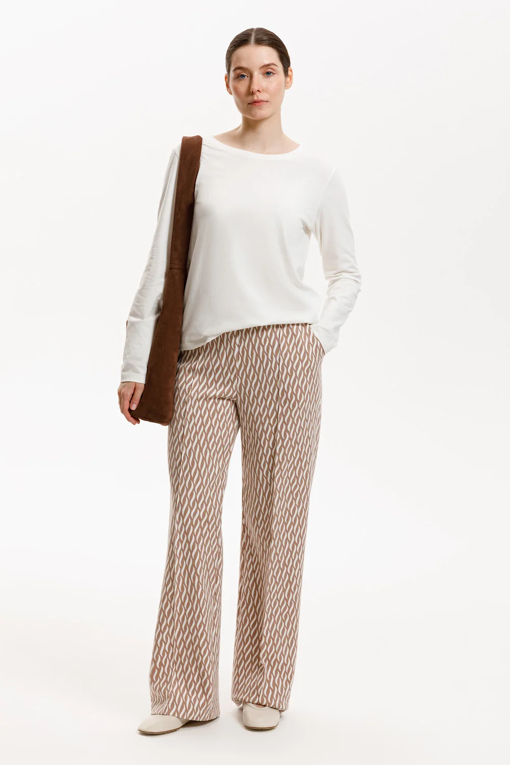 СКИДКИ!! до 31.03.VERY NEAT Брюки ЕВТ 4151