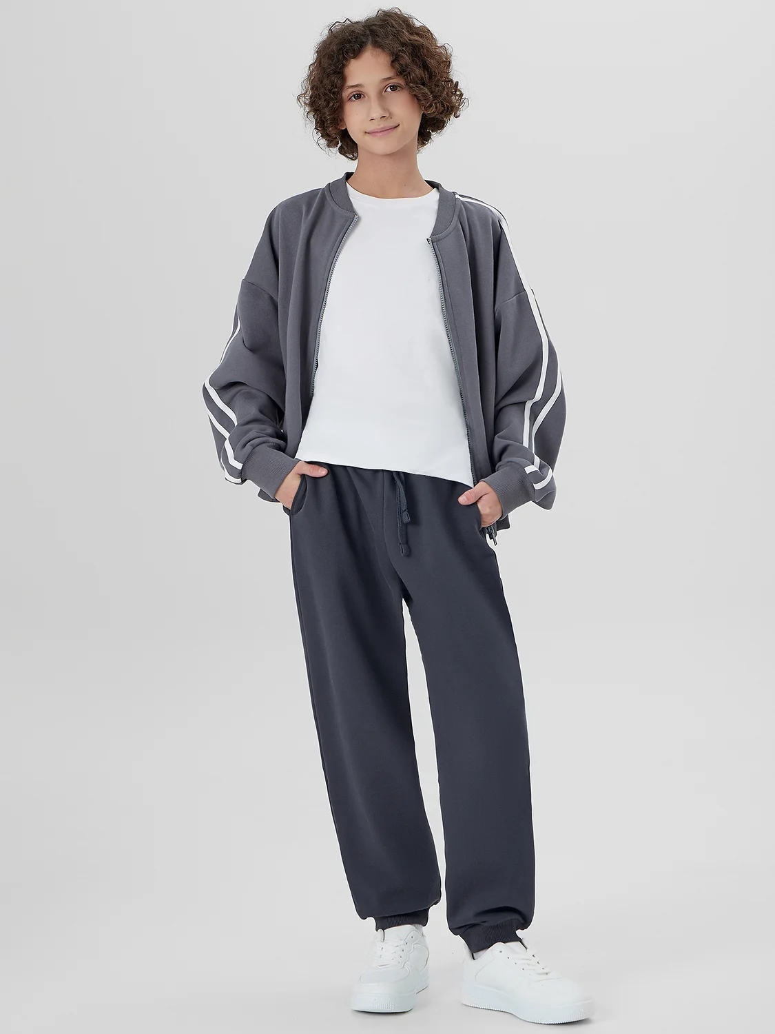 MARK FORMELLE Брюки 183373